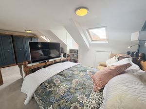 Photo 11- click for photo gallery